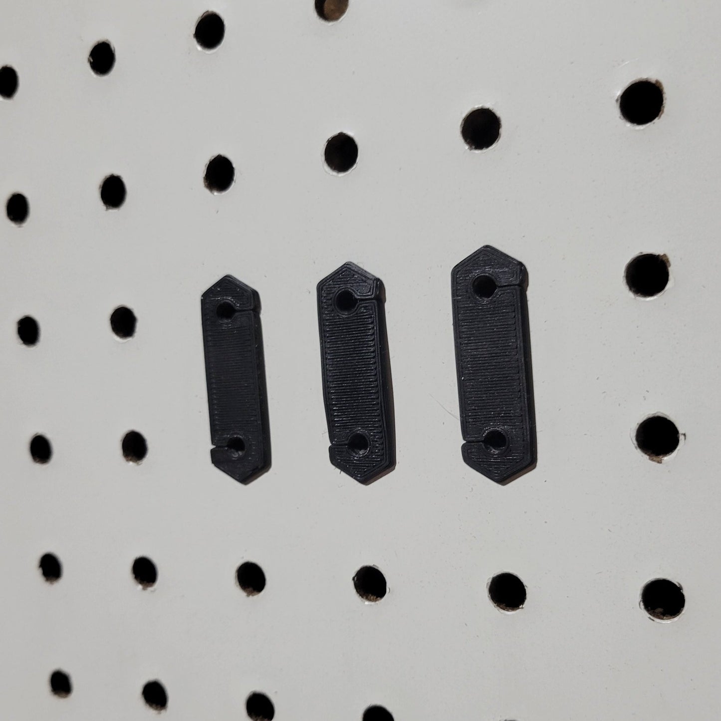 1/4" Pegboard Double Anchors