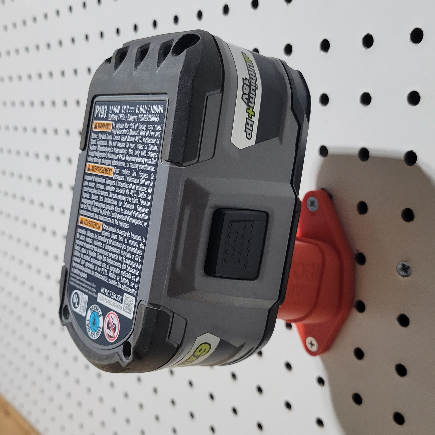 RYOBI ONE+ (18V) Battery Holder SORTSET Wall Mount